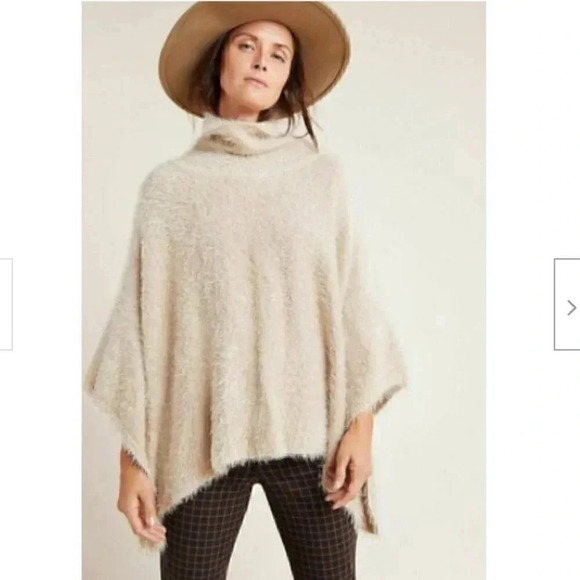 Anthropologie Akemi + kim One Size Beige Lara Eyelash Poncho Sweater NEW! - Picture 1 of 8